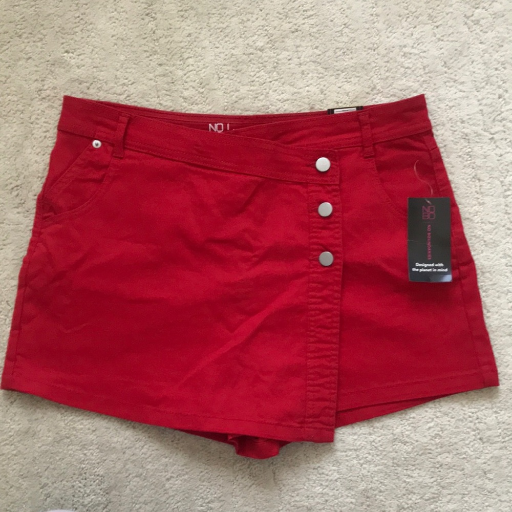 NWT Red Skort
